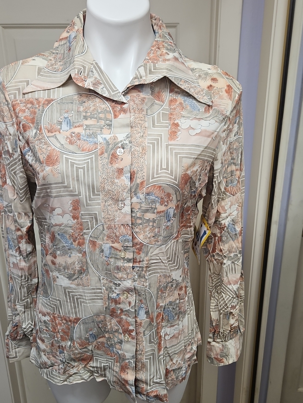 70s Disco Art Deco Queen Cassie Floral Blouse